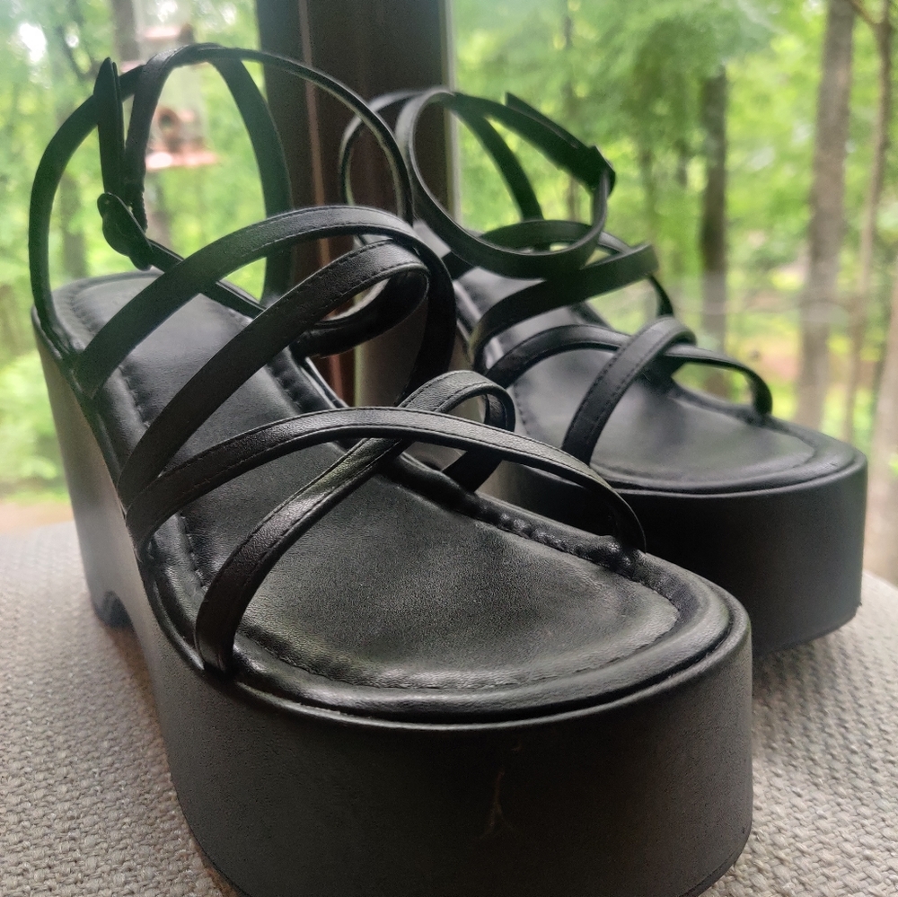 Wild Fable Black Platform Sandals
